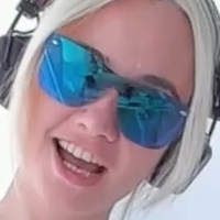2b_ Nagie