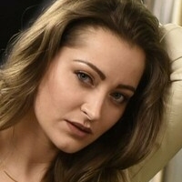 akadanidaniels Nagie