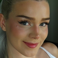 Alix Ablaze Nagie