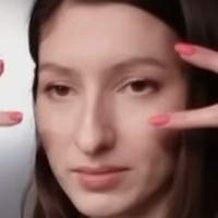 Aloona Larionova Nagie