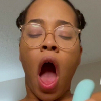 amibuefree Nagie