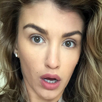 AmyWillerton Nagie
