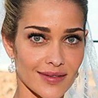 Ana Beatriz Barros Nagie
