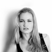 Anca Radici Nagie