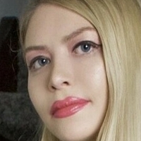 Anna Leggy Nagie