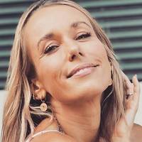 Annemarie Carpendale Nagie