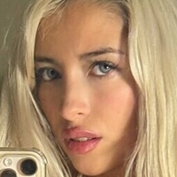 Avril Neels Nagie