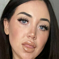 Bambi Brunette Nagie
