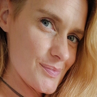 BelleLou Nagie