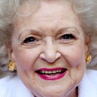 Betty White Nagie