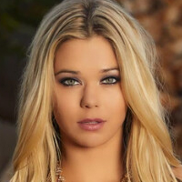 Bree James Nagie