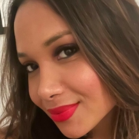 Camila Mattoli Nagie