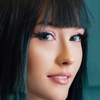 ChameLeahn Cosplays Nagie
