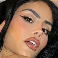 Chloe Saxon Nagie
