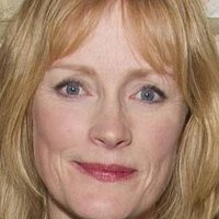 Claire Skinner Nagie