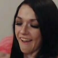 elizabethjamez Nagie