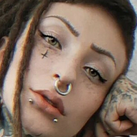 Elli Dings Nagie