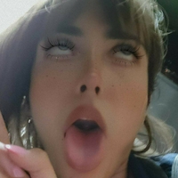 emiliasins Nagie