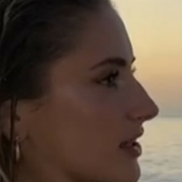 Emma Burnze Nagie