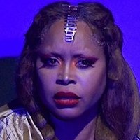 Erykah Badu Nagie