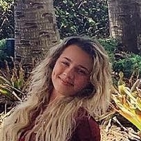 Gabby Barrett Nagie