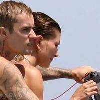 Hailey Baldwin Nagie