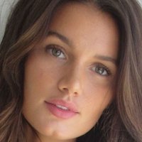 Hailey Outland Nagie