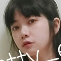 hipatty_eatfood Nagie