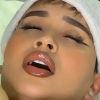 Juicy Lips Nagie