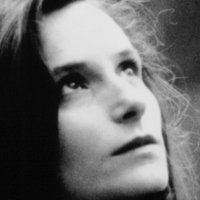 Katrin Cartlidge Nagie