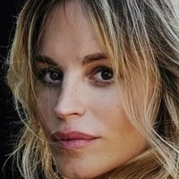 Katrine De Candole Nagie