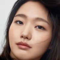 Kim Go-Eun Nagie