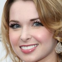 Kirsten Prout Nagie