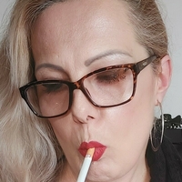 lady.smoker.queen Nagie