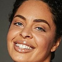 Laila Petrone Nagie