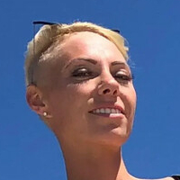 Lara-Foxx Nagie