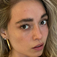 Larissa Schot Nagie
