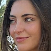 Laura Winges Nagie