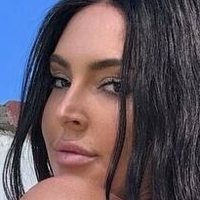 Lauren Wild Nagie