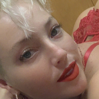 Lightbulblonde Nagie