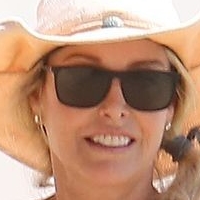 Linda Holliday Nagie