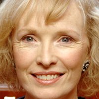 Lindsay Duncan Nagie