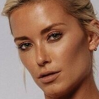Liv Bentley Nagie