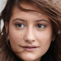 Lola Créton Nagie