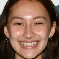 Lola Tung Nagie