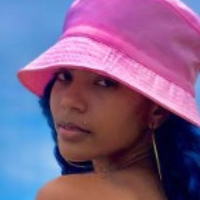 Louise Barbie Nagie
