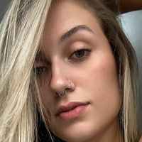 louiseadams Nagie