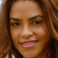 Lucy Alves Nagie
