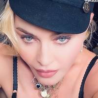 Madonna Nagie