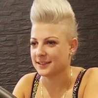 Magda Narozna Nagie